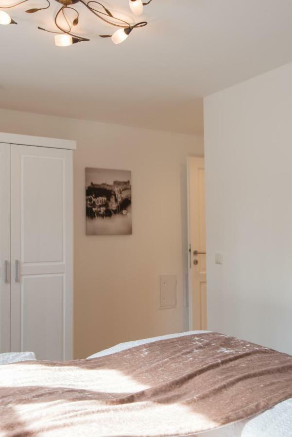 Apartment Villa Leopoldskron Salzburgo Exterior foto